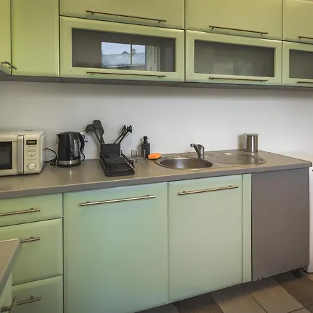 Beautiful 6-Bedroom Apartment In Riga In Latgales Iela 81 Appartement