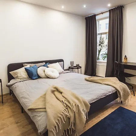 Beautiful 6-Bedroom Apartment In Riga In Latgales Iela 81 * Riga