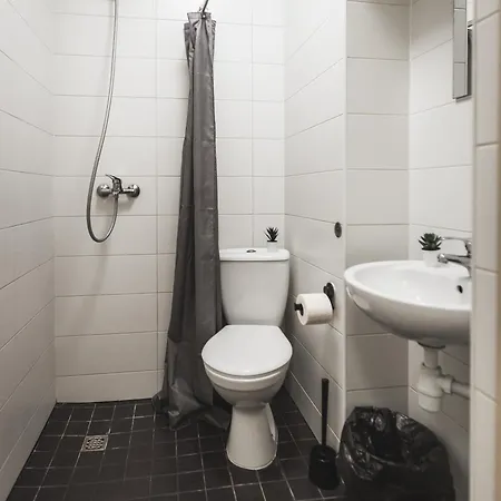 דירה Beautiful 6-Bedroom Apartment In Riga In Latgales Iela 81 *
